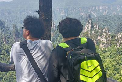 康輝接待獨(dú)立私家小包團(tuán)實(shí)況播放，康輝旅游，品質(zhì)看的見(jiàn)！